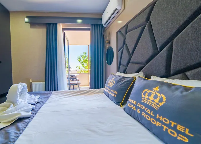 Hotell Miss Royal & 3*