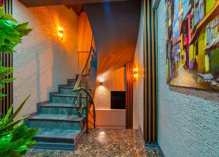 Miss Royal & 3* Istanbul