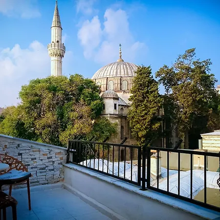 Miss Royal & Istanbul