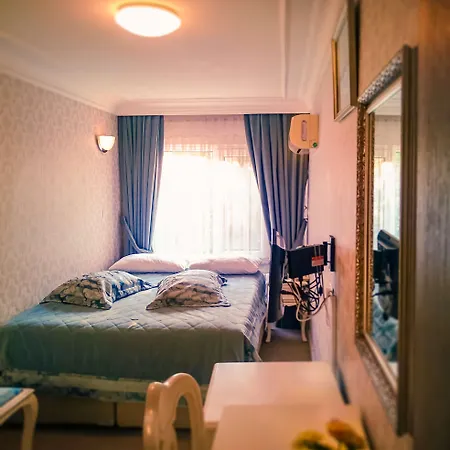 Miss Royal & 3* Istanbul