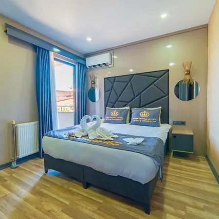 Miss Royal & İstanbul