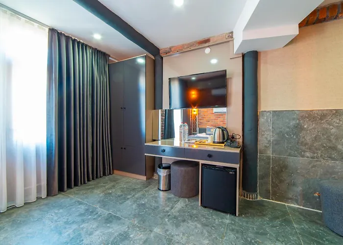 Miss Royal & 伊斯坦布尔