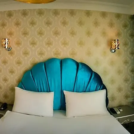 Miss Royal & Hotel Istambul