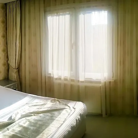 Hotel Miss Royal &