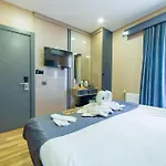 Hotel Miss Royal &