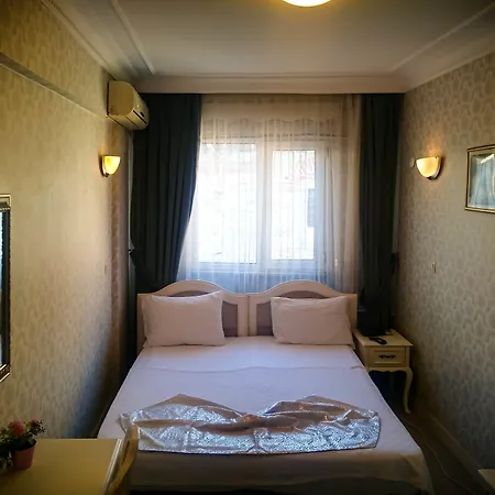 Miss Royal & Hotel Istanboel